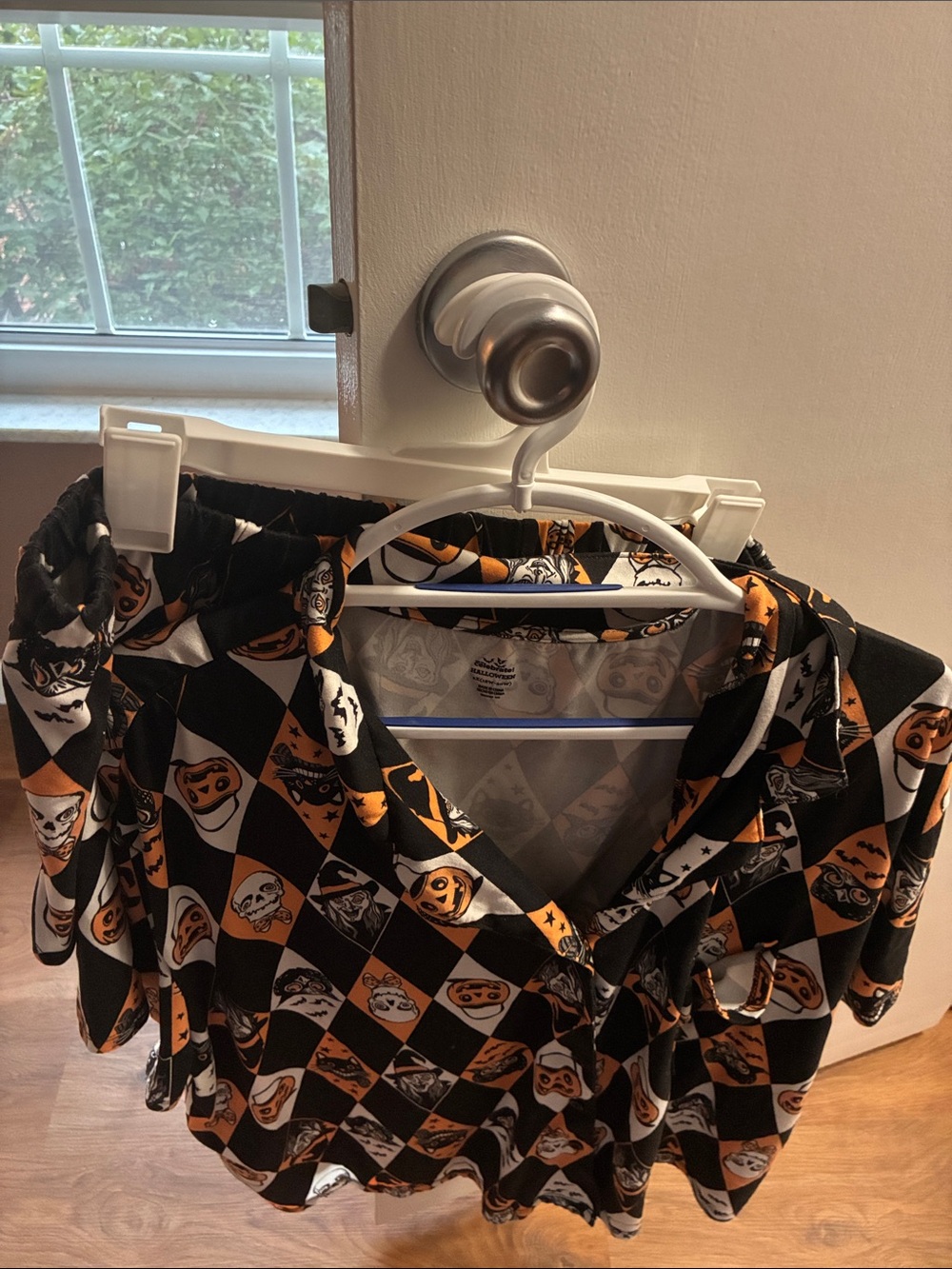 Halloween Face Print Women's Short Pajama Set - Black & Orange